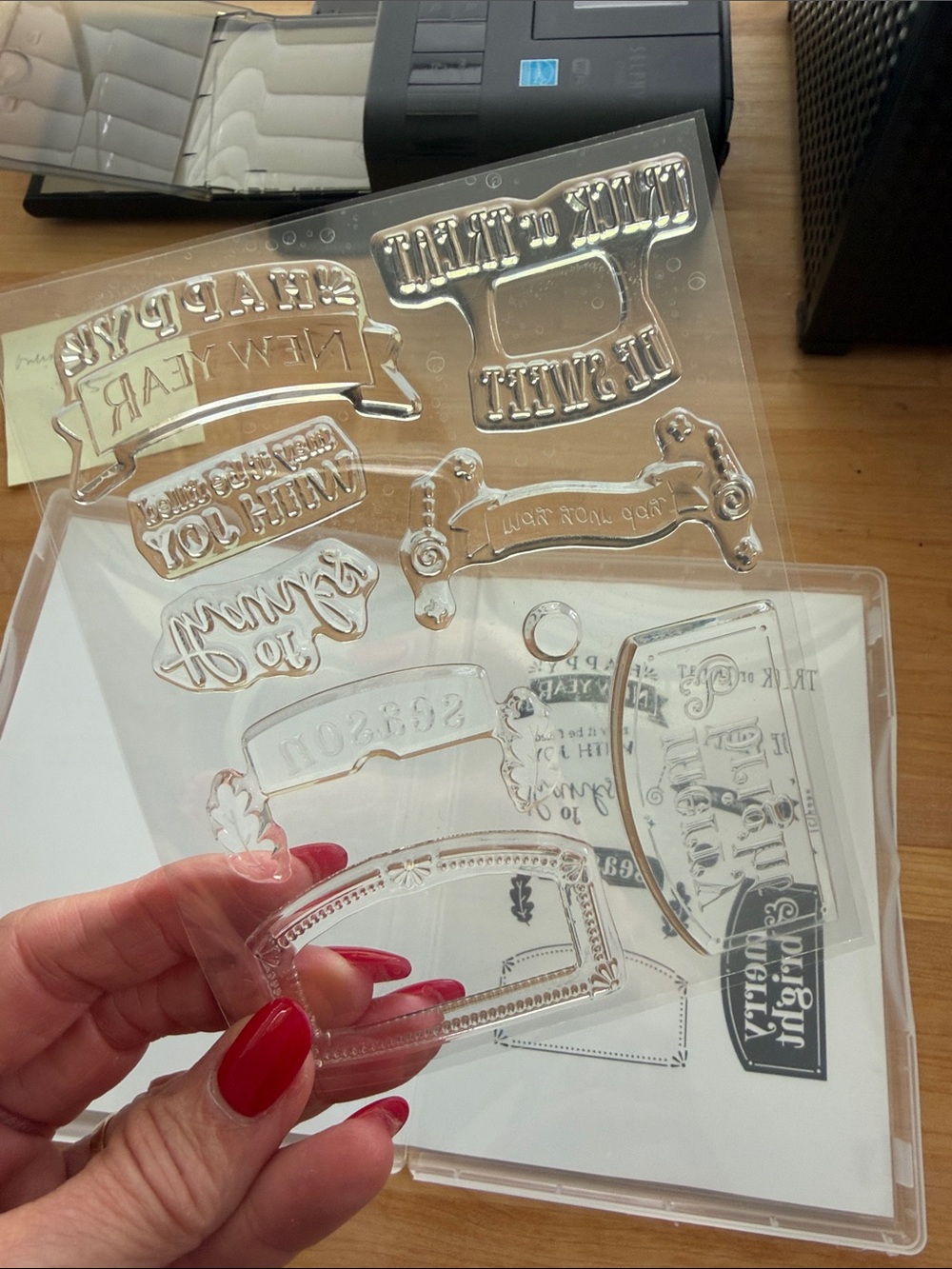 Retired Stampin’' Up! Sign Design Photopolymer Stamp Set and Coordinating Punch - Picture 4 of 8